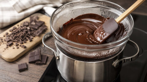 Comment Faire Fondre Du Chocolat ? La Meilleure Méthode Pour Un Chocolat Lisse Et Brillant